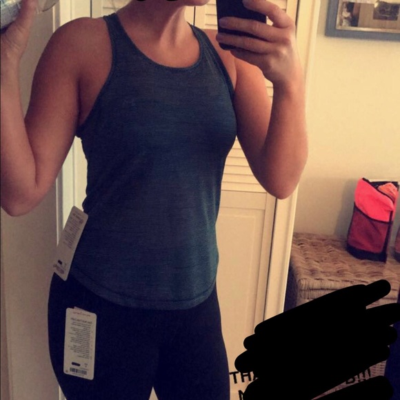 lululemon athletica Tops - Lululemon tank. Size 8